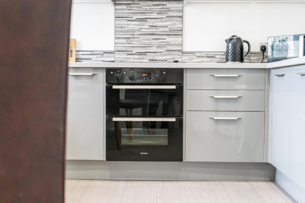 Birkdale Southport Boutique Apartment Sleeps 5 ภายนอก รูปภาพ