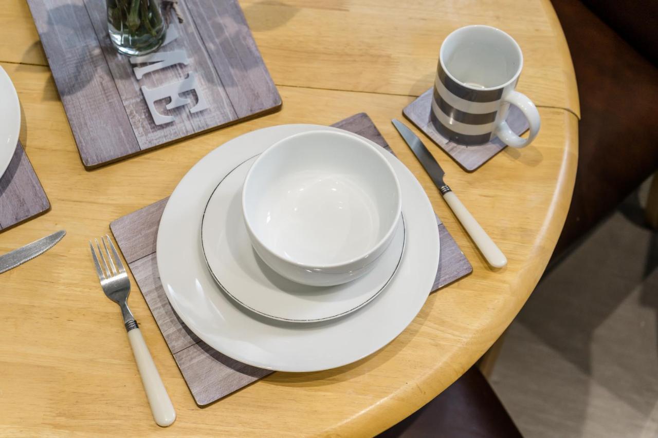 Birkdale Southport Boutique Apartment Sleeps 5 ภายนอก รูปภาพ